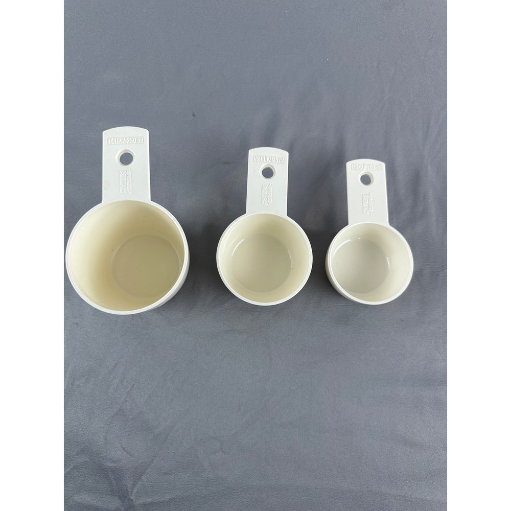 Pyrex Measuring Cups‎ Set 1 Cup 1/2 Cup 1/3 Cup White Plastic Kitchen Baking